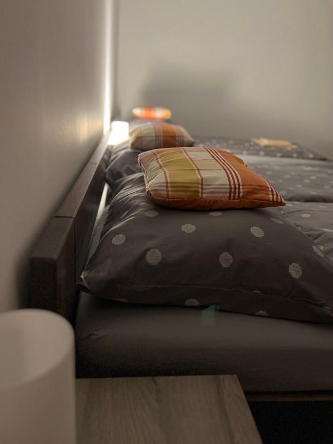 Apartmany Catalina Nesvady Buitenkant foto
