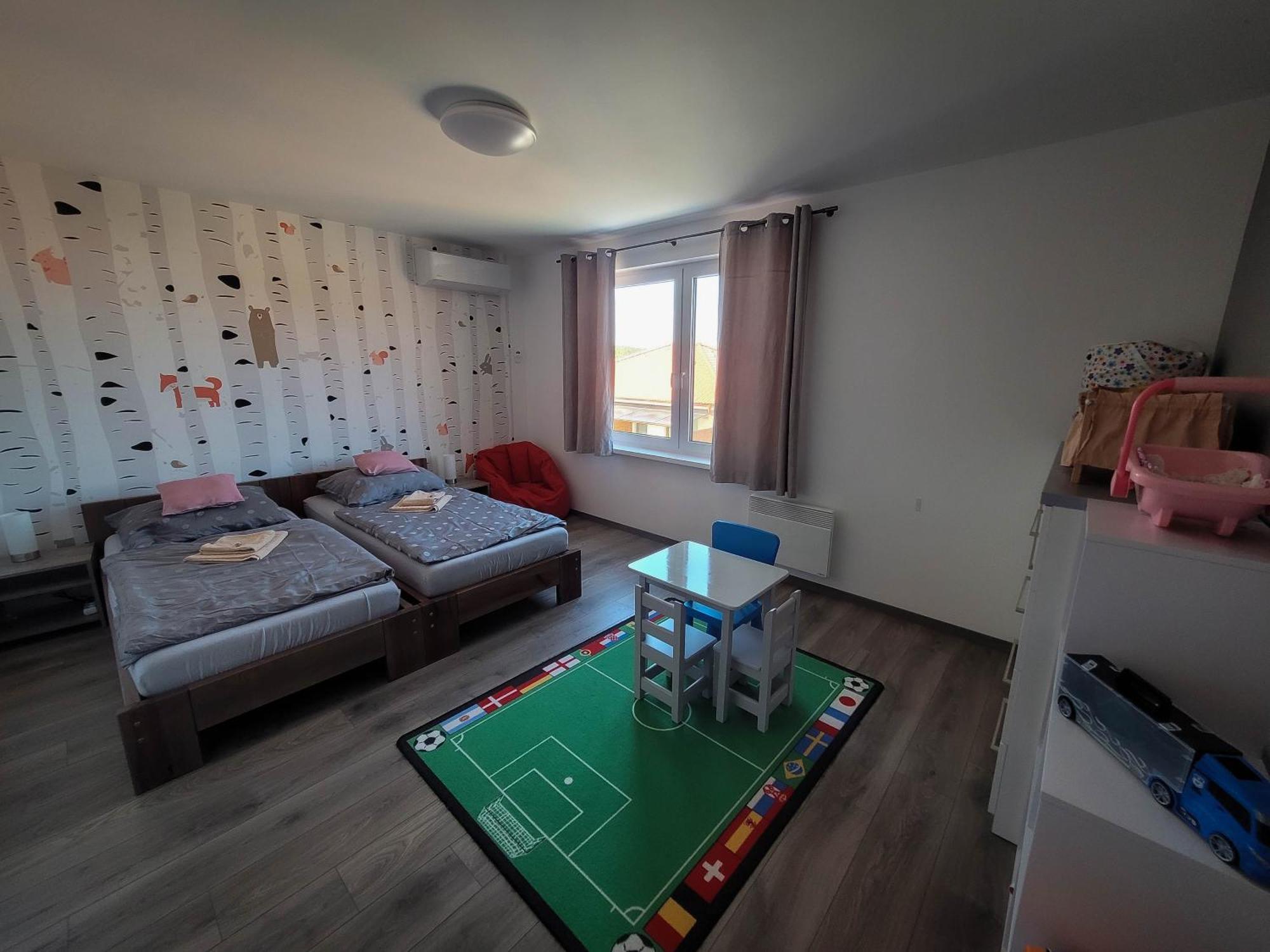 Apartmany Catalina Nesvady Buitenkant foto