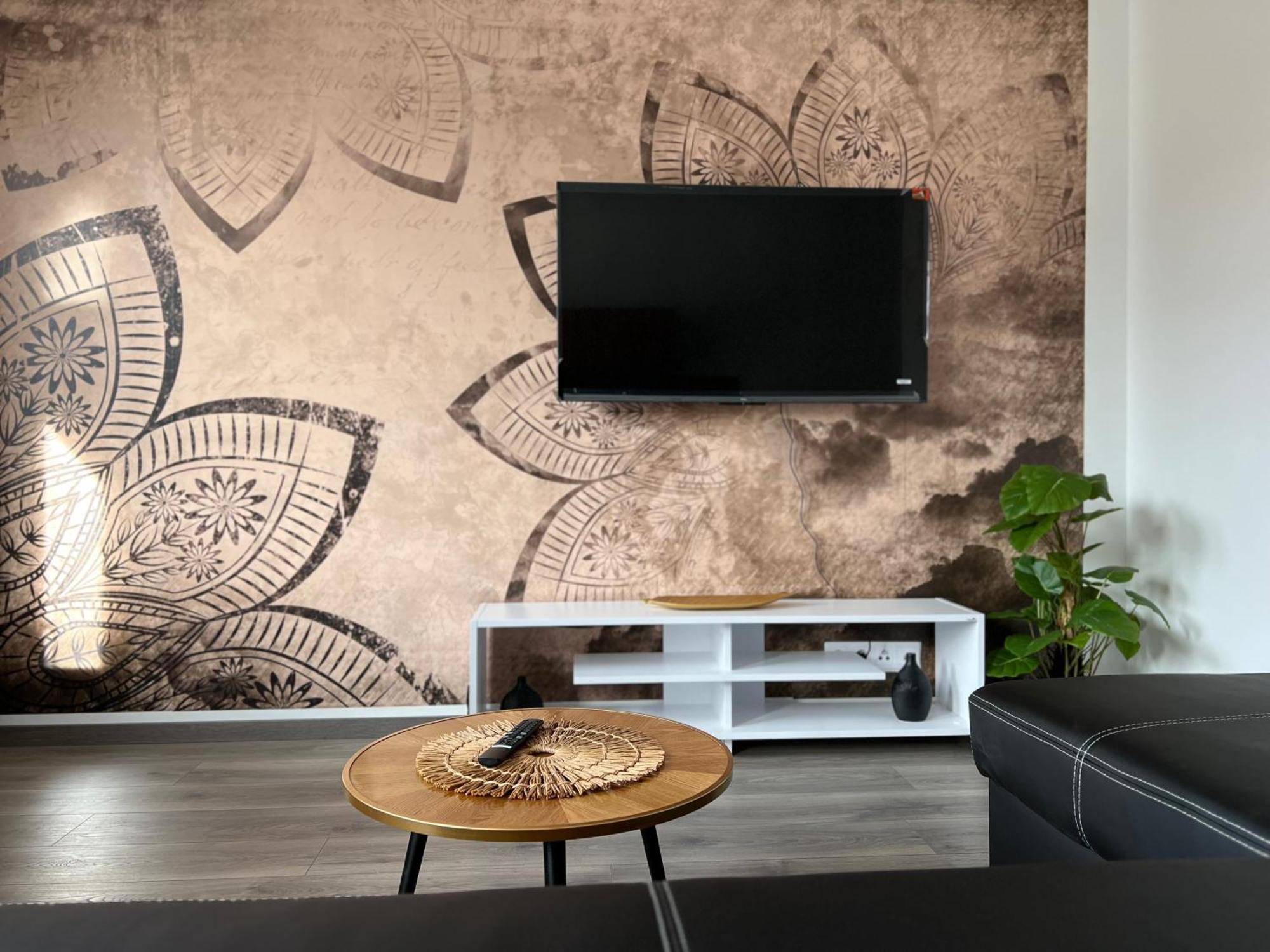 Apartmany Catalina Nesvady Buitenkant foto