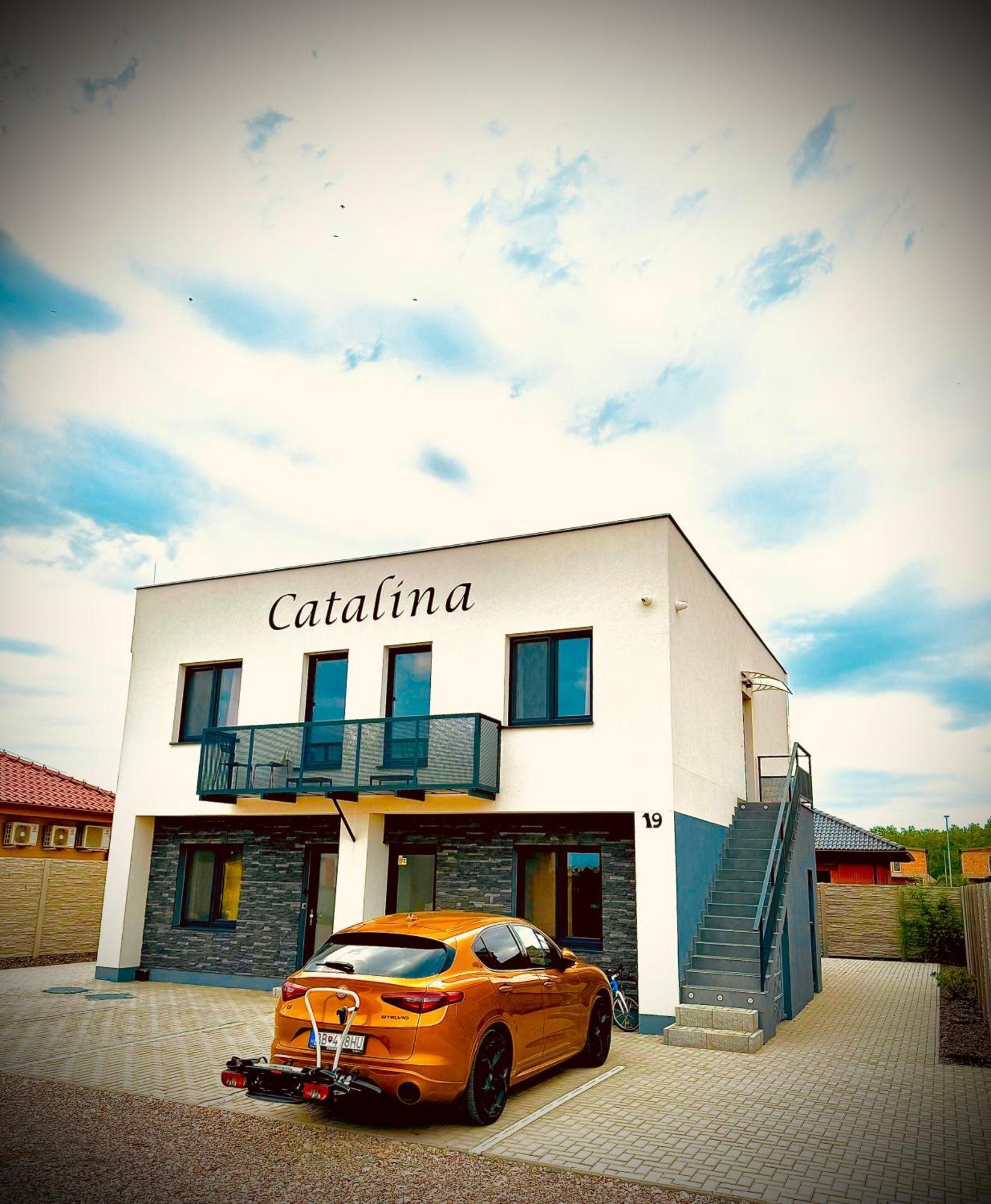 Apartmany Catalina Nesvady Buitenkant foto