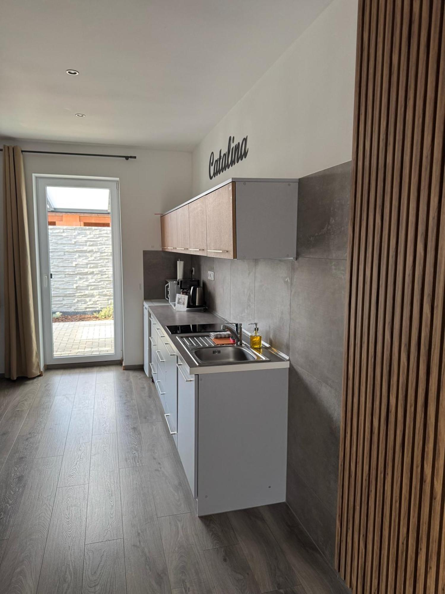 Apartmany Catalina Nesvady Buitenkant foto